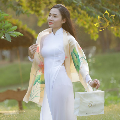 Khăn Lụa Vẽ Tay SenSilk Limited - Mẫu Hoa Sen (Nude - Hồng - Xanh), Quà Tặng Đẳng Cấp Silk Painting 180x55cm, Lụa Tơ Tằm Bảo Lộc Cao Cấp