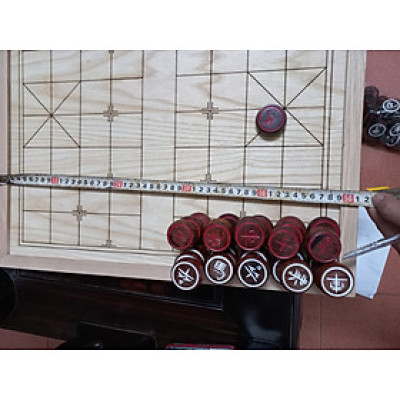 Bàn cờ tướng thông, có cả quân gỗ hương kt 48×50×3cm