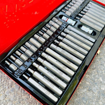 Bộ tuýp lục giác hoa thị 40 chi tiết Kapusi, đựng trong hộp thép sơn tĩnh điện EUROKING TOOLS