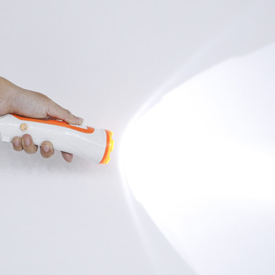 Đèn Pin Sạc Tích Điện LED Comet CRT453 2W Đa Năng Đèn Pin Cầm Tay Siêu Sáng 4h liên tục