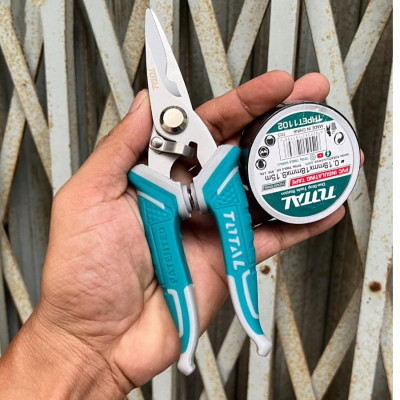 BỘ 16 CÔNG CỤ THỢ ĐIỆN TOTAL TOS23063 - HÀNG CHÍNH HÃNG