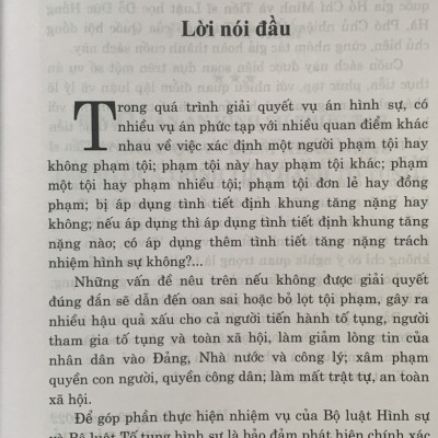 Bình luận án hình sự phức tạp, có nhiều quan điểm khác nhau trong quá trình tiến hành tố tụng và một số án lệ, quyết định giám đốc thẩm (tái bản lần thứ nhất, có sửa đổi, bổ sung)