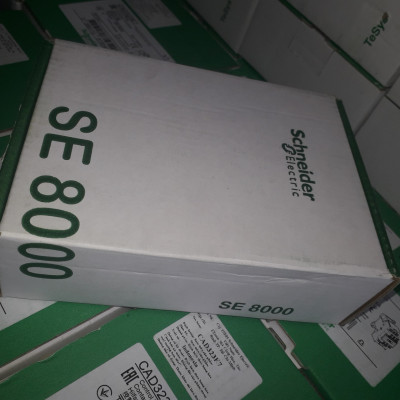 SE8300U5B00 Bộ điều khiển vùng và cuộn dây quạt BACnet