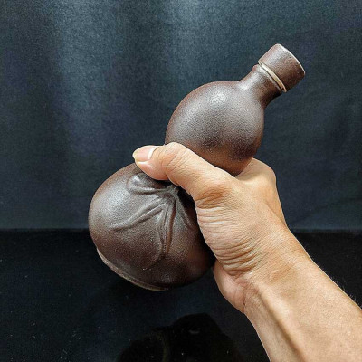 Nậm Rượu Gốm 500ML cao cấp mẫu hồ lô nghiêng màu nâu đất - Nậm Đựng Rượu cho giới sành tửu – Nậm Rượu Đẹp (L4)