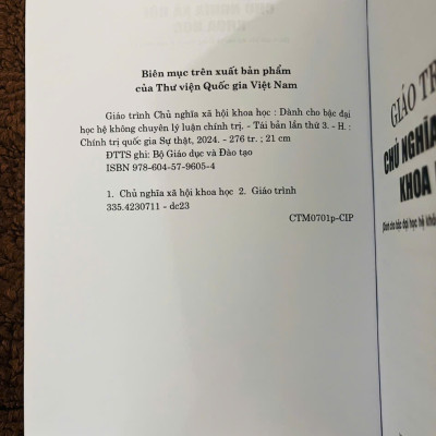 Giáo Trình Chủ Nghĩa Xã Hội Khoa Học (Dành Cho Bậc Đại Học Hệ Không Chuyên Lý Luận Chính Trị)