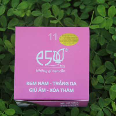 Kem nám trắng da giữ ẩm xóa thân E5