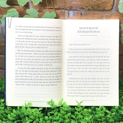 Sách - Xin Bạn Hãy Ôm Lấy Trái Tim Mình Trước Đã (Kèm Bookmark)