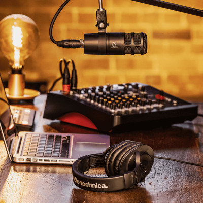 Audio-Technica AT2040 - Micro Dynamic Hypercardioid Cho Podcasting, Phát Trực Tiếp, Lồng Tiếng, Thu Âm Nhạc Cụ - Hàng chính hãng