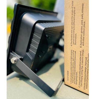 ĐÈN NĂNG LƯƠNG MẶT TRỜI KAZAKI KZ-FLT08-100W- HÀNG CHÍNH HÃNG