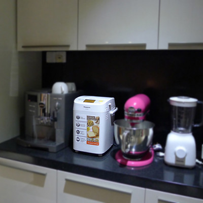 Máy Làm Bánh Mì Panasonic SD-P104WRA - Chế độ hẹn giờ 13 tiếng - Chức năng ghi nhớ khi mất điện - 13 thực đơn tự động - Hàng chính hãng