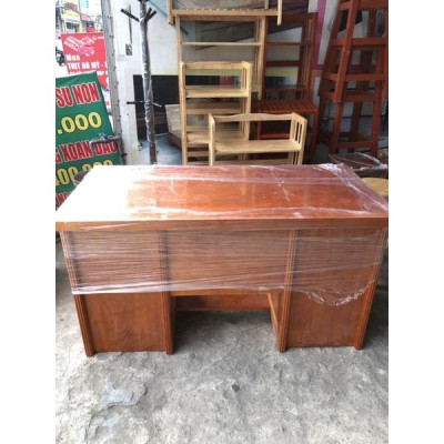 Bàn Làm Việc Gỗ Thông Loại AA Không Mắt Gỗ ( 70 x 1m4 )