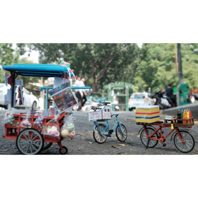 Mô Hình Tự Lắp Ráp DIY Xe Hàng Rong Sài Gòn - Thế Giới Tí Hon - Xe Kẹo Kéo - HR03