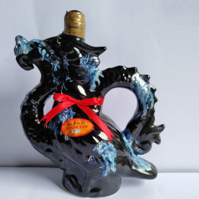 Đặc Sản Bình Định - Rượu Bàu Đá Thành Tâm Thuyền Chim (Màu đen) 700ml - OCOP 3 Sao