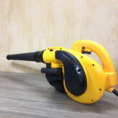 Máy Thổi Hút Bụi  Cầm Tay ABG Công Suất Lớn 1050W Máy Vừa Thổi Vừa Hút Công Nghiệp  Đa Năng Ứng Dụng Nhiều Trong Các Xưởng Mộc, Vệ Sinh Máy Móc (GIAO MÀU NGẪU NHIÊN) – Hàng Chính Hãng