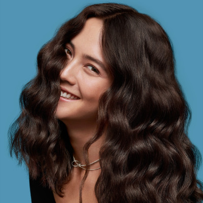 Gôm Tạo Kiểu Giữ Nếp Mạnh Mẽ Goldwell KMS Finishing Hairstay Nhanh Khô, Giữ Nếp Lâu Không Dính 300ml