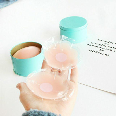 Hộp 10 miếng dán ngực Silicon dùng nhiều lần -  Hộp xanh - DNHX