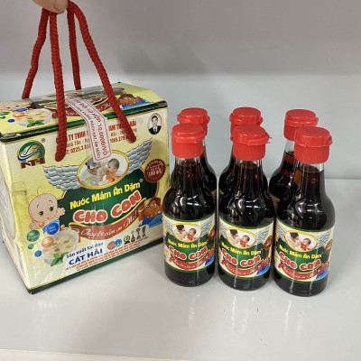 Hộp 6 chai Nước mắm ăn dặm cho bé, dung tích 50ml "Nhiều Cá Ít Muối"