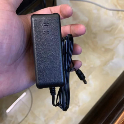 Bộ chuyển đổi nguồn DC Adapter 5V-3A ZB50300-3AE dây dài 1.5m, chân cắm tròn 5.5x2.5mm