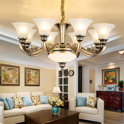Đèn trần SET loại 8 tay phong cách Châu Âu tăng thêm sự sang trọng cho không gian