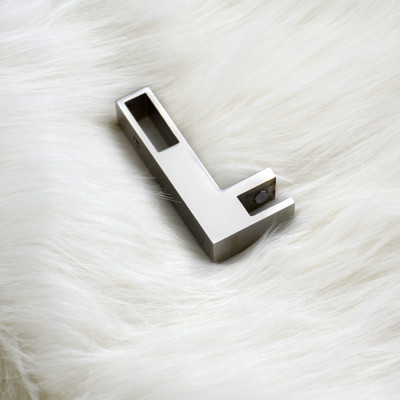 Kẹp kính trên vách tắm kính dùng cho ống 10x30 SUS304 Hiwin SB-617F