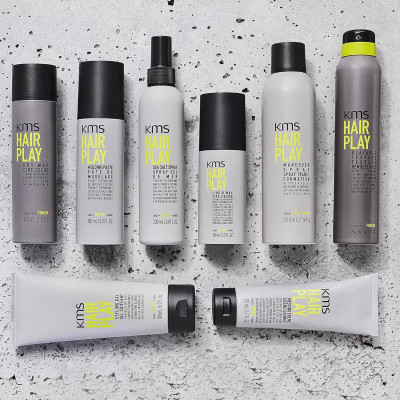 Xịt Tạo Kiểu Hấp Thụ Dầu Goldwell KMS Hairplay Không Bết Dính, Tóc Bóng Nhẹ Như Mây 250ml