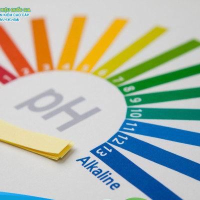 Nước uống ion kiềm thương hiệu ionLife 4.5L thùng 4 chai công nghệ Nhật bản khỏe ruột mát da