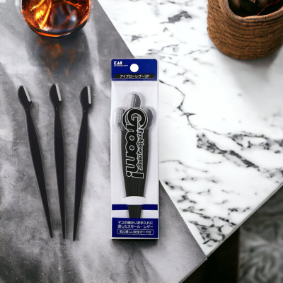 Dao Cạo Lông Mày Kai Groom 38531 - HC1162 Màu Đen (Lẻ 1 Cây)