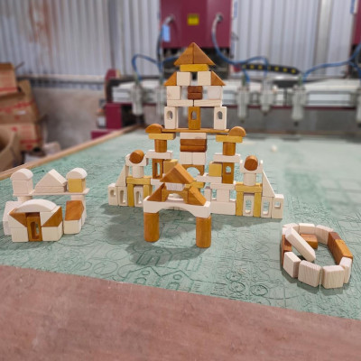 Bộ xếp khối hình học 99 chi tiết bằng gỗ - Xuất xứ: Việt Nam