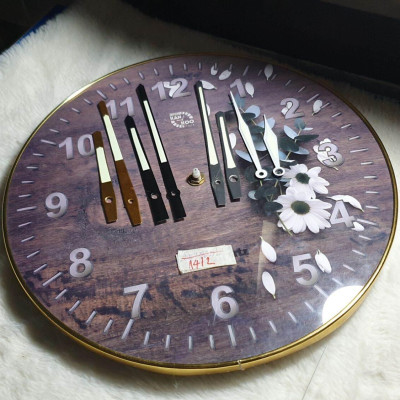 Kim đồng hồ treo tường dạ quang, phát sáng vào ban đêm