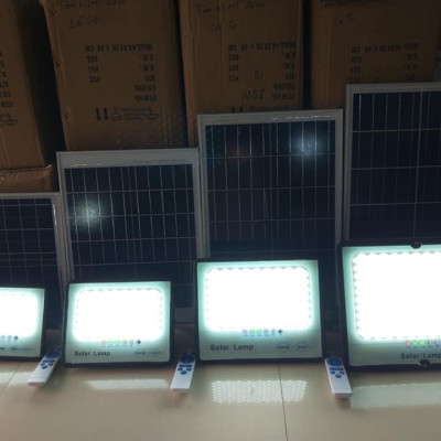 Đèn Năng Lượng Mặt Trời Solar Lamp 300W- Đèn Chống Lóa 300W  | Sản phẩm sử dụng 100% năng lượng mặt trời, có điều khiển từ xa tiện lợi và thông minh