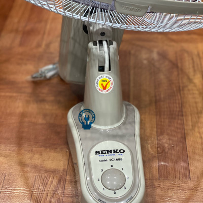 Quạt treo tường Senko TC1688 công suất 47W, mẫu mới 2022 - Giao màu ngẫu nhiên - Hàng chính hãng