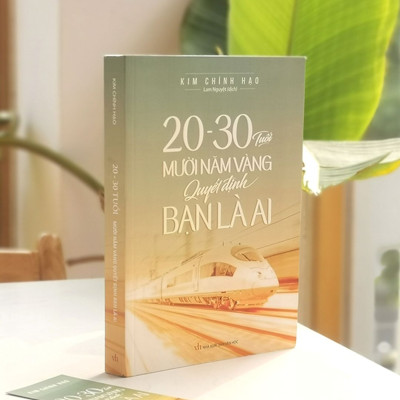 ComBo sách: 20-30 Tuổi Mười Năm Vàng Quyết Định Bạn Là Ai + Những Bài Học Không Có Nơi Giảng Đường (TB)