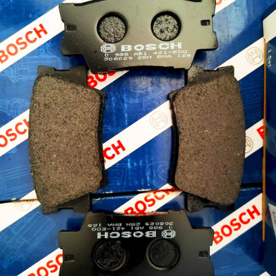 Bố Thắng Sau Bosch Cho Toyota Corolla Cross 1.8/2.0 (-2023) Avalon 2.5/3.5 (-2022)