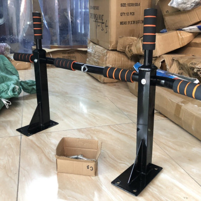 Xà đơn treo tường đa năng Wall Pull Up Bar P90X,Có Móc Treo Bao cát Với 6 Mút vằn Đỏ Đen đẹp mắt,Đấy Đủ Ốc Vít cho Các Bạn lặp đặt tại nhà