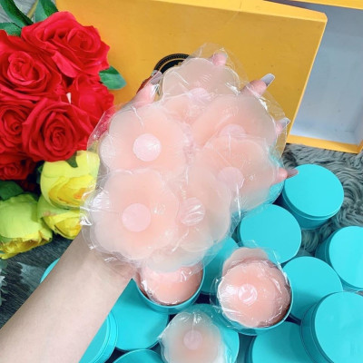 Miếng dán ngực 5 đôi - tự tin vai trần gợi cảm (Hộp xanh)