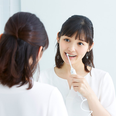 Máy Tăm Nước Gia Đình Panasonic EW1613 đi kèm đầu phun chỉnh nha và công nghệ siêu âm - Hàng Chính Hãng