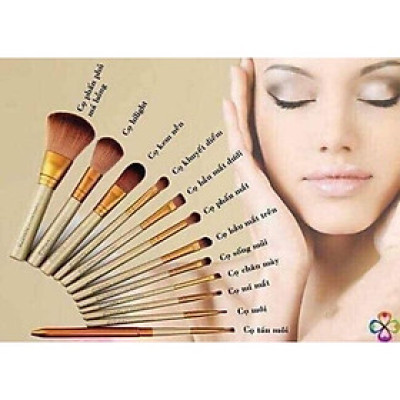 Set  cọ tán phấn 12 món kèm hộp đựng đa năng cao cấp ,đầu cọ mềm mịn và bám phấn , cán cọ dài thích hợp khi cầm ,thiết kế tinh xảo xinh xắn 