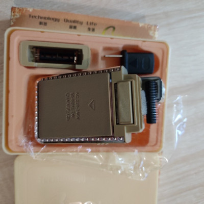 Máy Cạo Râu Khô - Hàng Nhập Khẩu