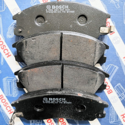 Bố Thắng Trước Hyundai Santafe Gold, Starex, Terracan (-2008) Centennial Equus - Bosch BP 1491