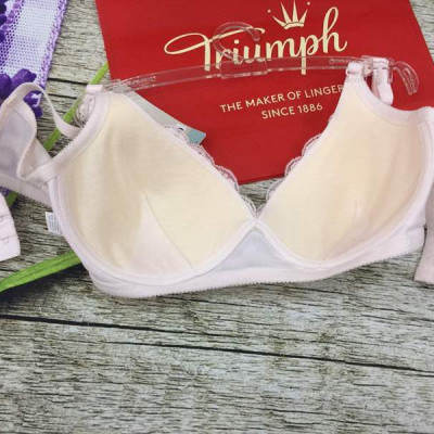 Áo ngực nữ Triumph 052HP không gọng,mút mỏng phối ren màu hồng phấn