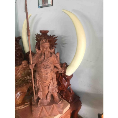 Tượng Quan Công Đứng Gỗ Mỹ Nghệ Tự Nhiên Đẹp Size cao 70cm ngang 28cm tính cây luôn 95cm Anh Chị Trưng Phòng Khách Nhà , Công Ty , Cửa Hàng ạ