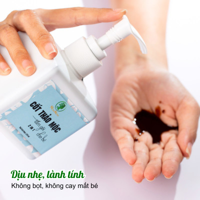 Cốt thảo mộc tắm và gội bé Wonmom 250ml