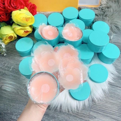 Hộp 10 miếng dán ngực Silicon dùng nhiều lần -  Hộp xanh - DNHX