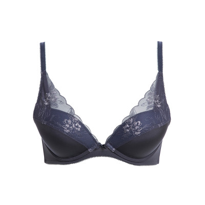 Áo lót nữ nâng ngực cúp V Triumph Style Festive WHU DV 7728 có gọng, đệm mút vừa phối viền ren