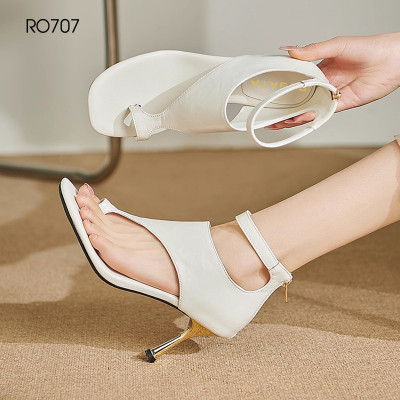 Sandal nữ xỏ ngón, khóa kéo sau, gót nhọn ROSATA RO707 -8p- Đen, Trắng - BKSTORE