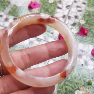 Vòng tay Nữ Bản Hẹ Đá Mã Não Bông Vàng trắng đều đẹp Vòng Ni 52mm x cao 13,5mm x dầy 4mm Nữ 50kg - 52kg đeo xinh đẹp ạ