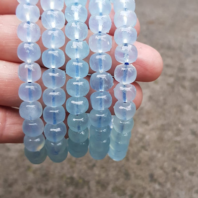 Vòng tay phong thủy may mắn đá Aqua Xanh hạt bầu tròn mới đẹp Size 8mm bóng đẹp Vòng màu xanh Aqua nhẹ nhàng mát lạnh đeo tay xinh xắn lắm ạ