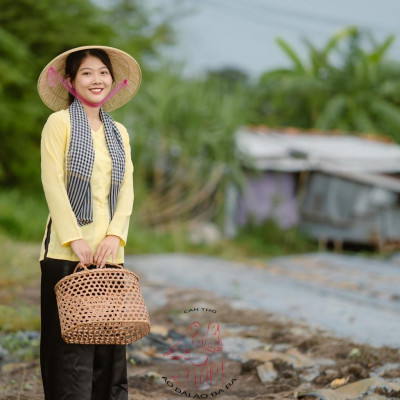 Bộ bà ba lụa vàng quần phi đen - Có bộ bà ba Bigsize- may sỉ bà ba toàn quốc - May bộ bà ba theo yêu cầu