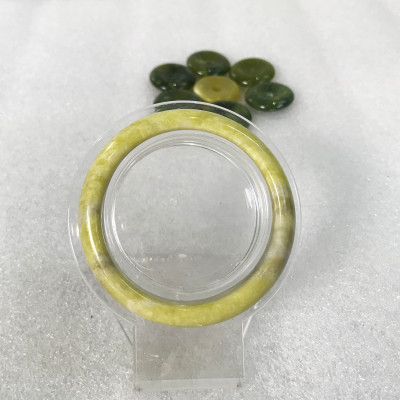 Vòng tay Đá Tự Nhiên Serpentine màu vàng bản dẹt cho người mệnh Thủy và Kim vongtaymenhthuy