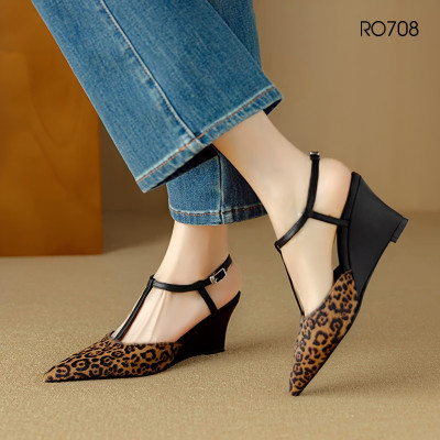 Sandal nữ đế xuồng, mũi nhọn ROSATA RO708 - 7p - Đen - BKSTORE